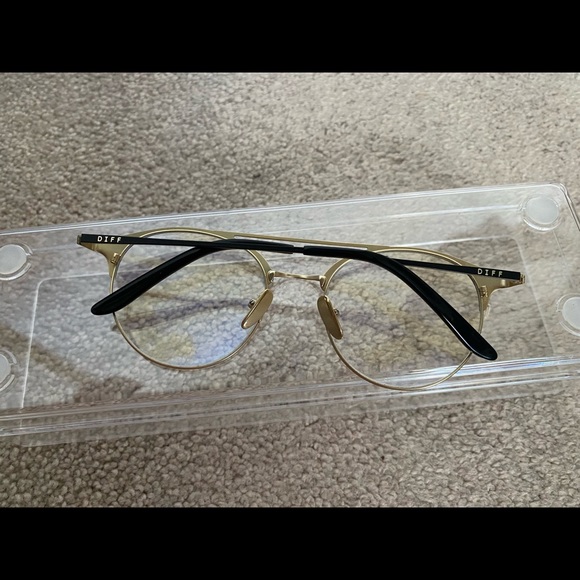 DIFF Eyewear Lexi Blue Light Glasses - Picture 4 of 7